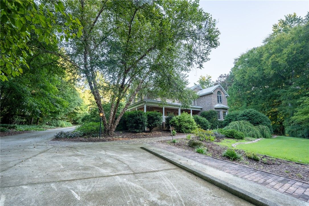 Property image 4 at 423 Issaqueena Trail, Clemson, SC 29631