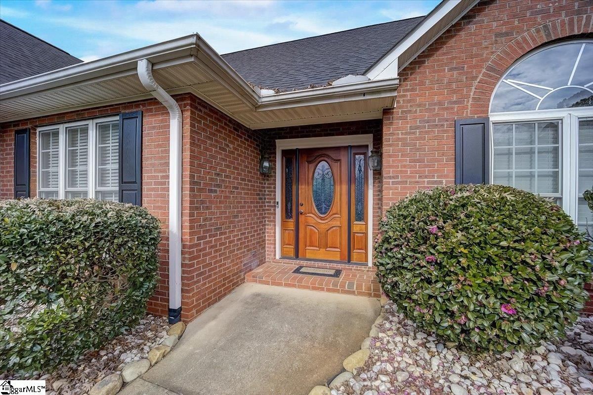 Property image 2 at 113 N River Hills Drive, Spartanburg, SC 29303