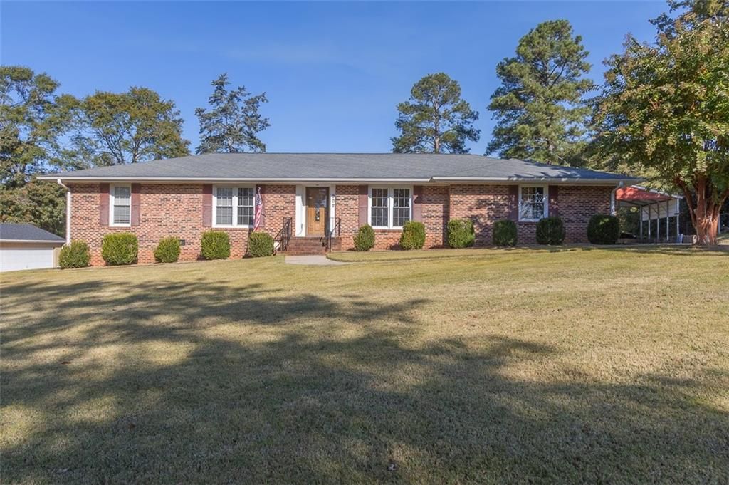 Main image of property at 902 Huckleberry Lane, Anderson, SC 29625