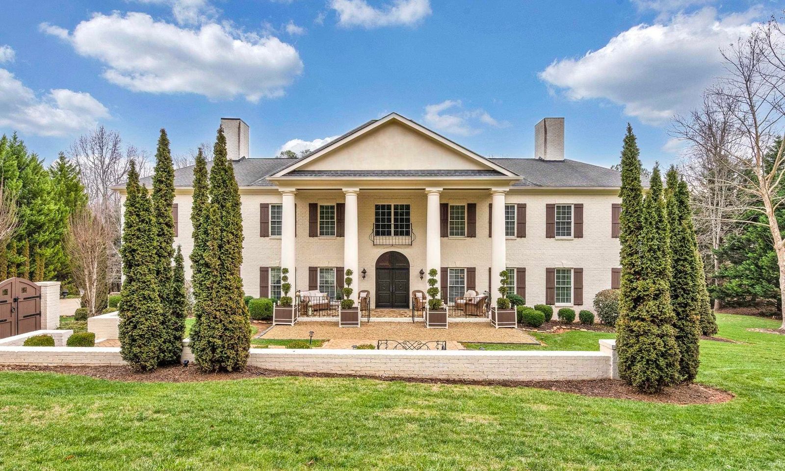 Property image 1 at 12 Woodvalley Court, Greenville, SC 29617