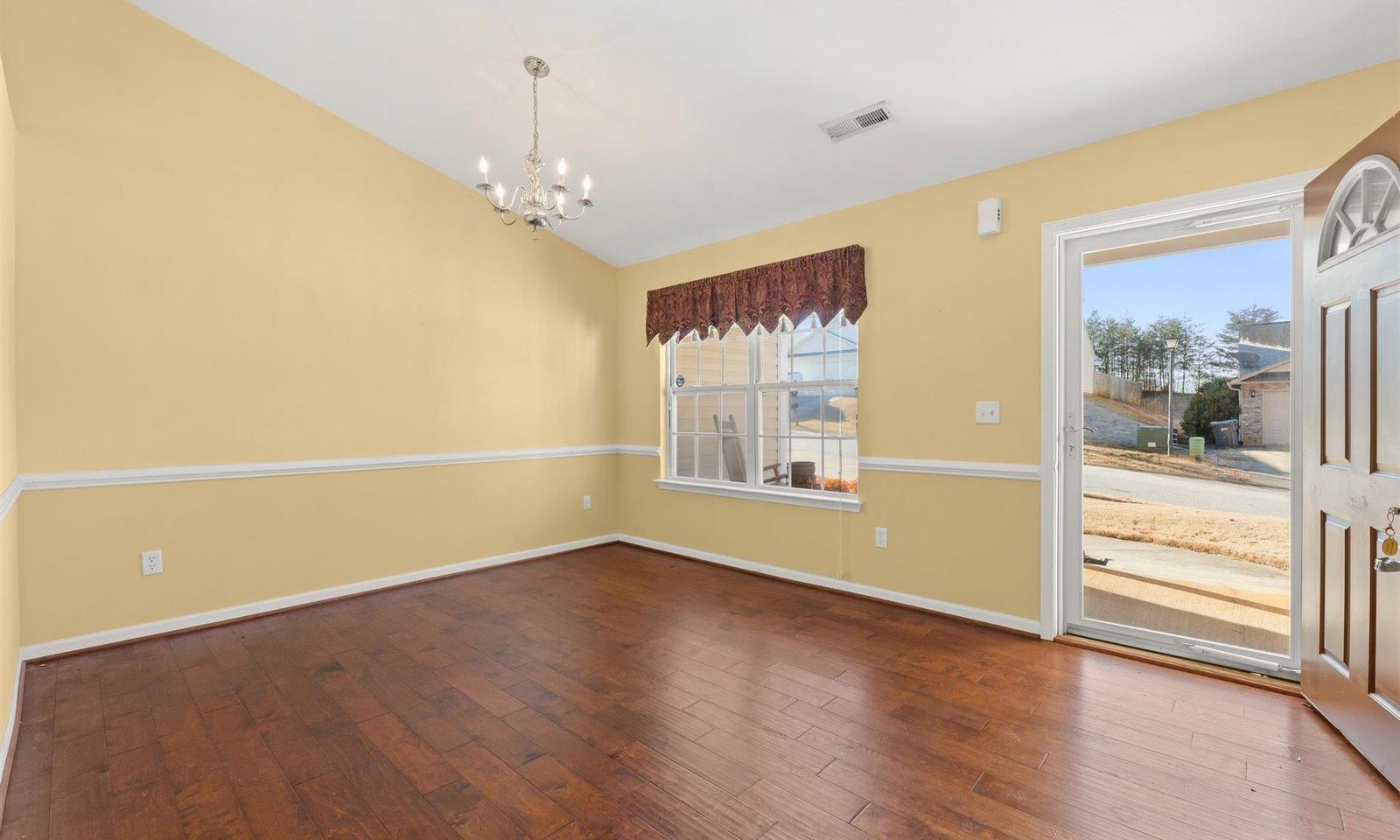 Property image 4 at 139 MIDWOOD Road, Travelers Rest, SC 29690