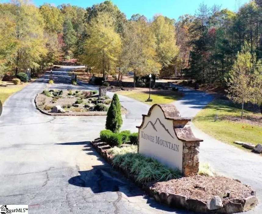Keowee Mountain Lake Estates, Pickens Community