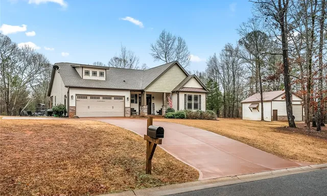 113 Friendship Pointe Drive