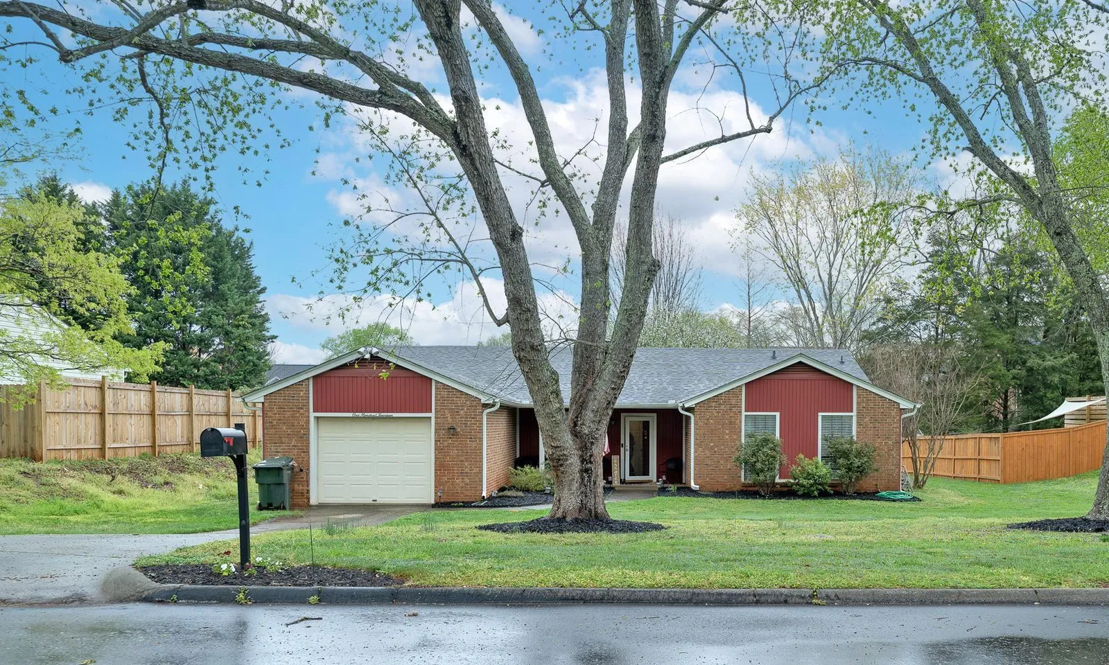 114 Woodstock Lane