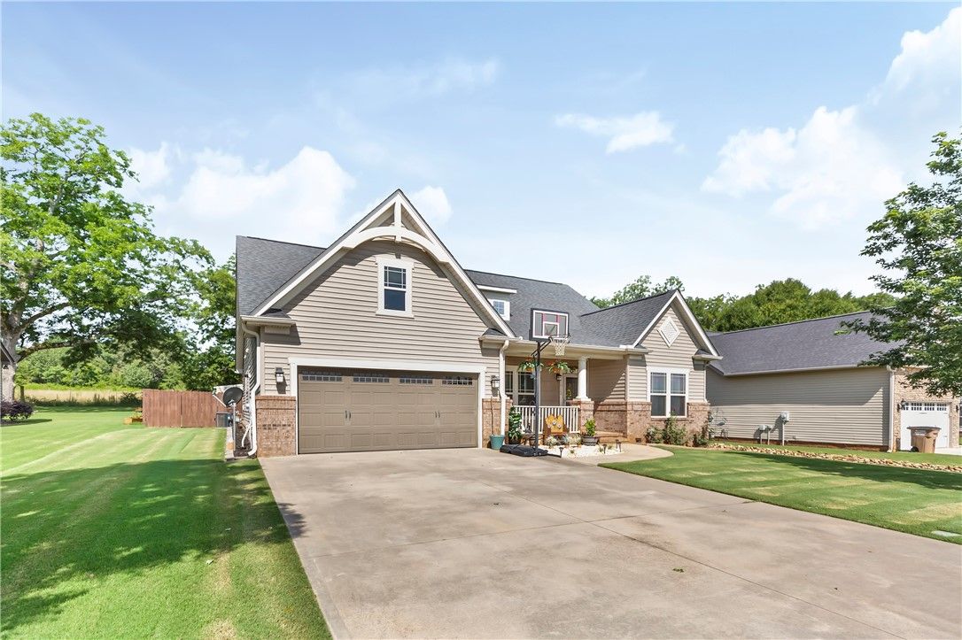 Property image 2 at 1013 Drakes Crossing, Anderson, SC 29625