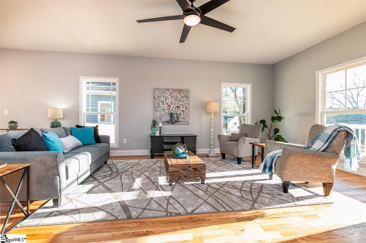 Property image 4 at 111 Chestnut Street, Greenville, SC 29605