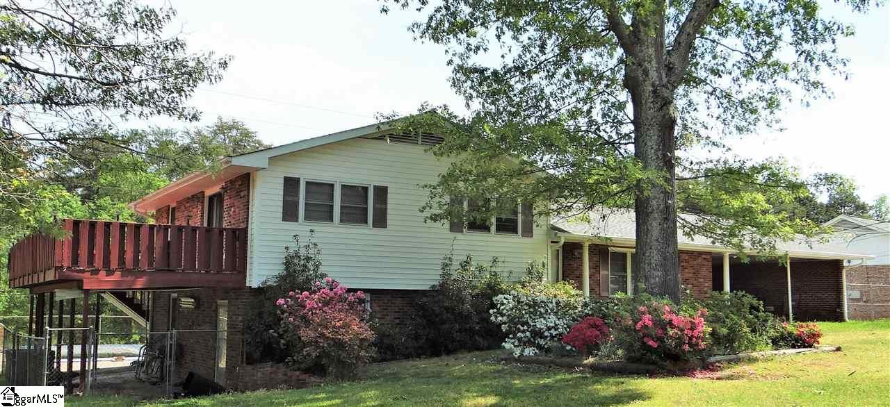 Property image 1 at 102 Barwood Circle, Greenville, SC 29611