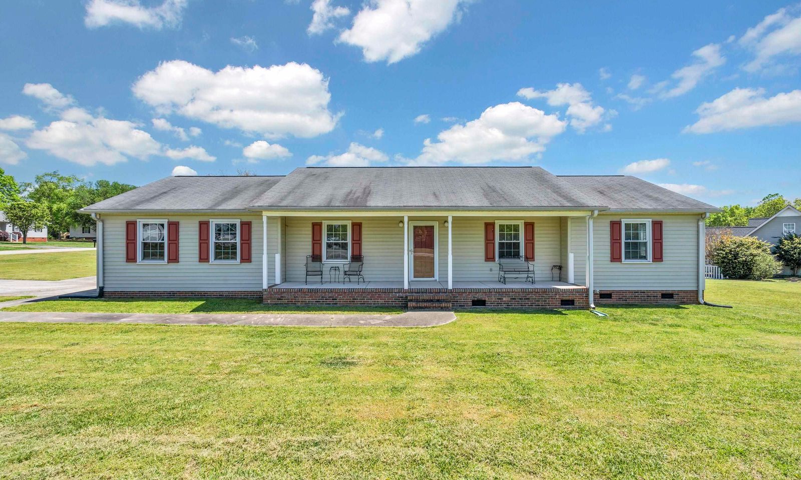 Property image 1 at 131 Cottonwood Street, Williamston, SC 29697