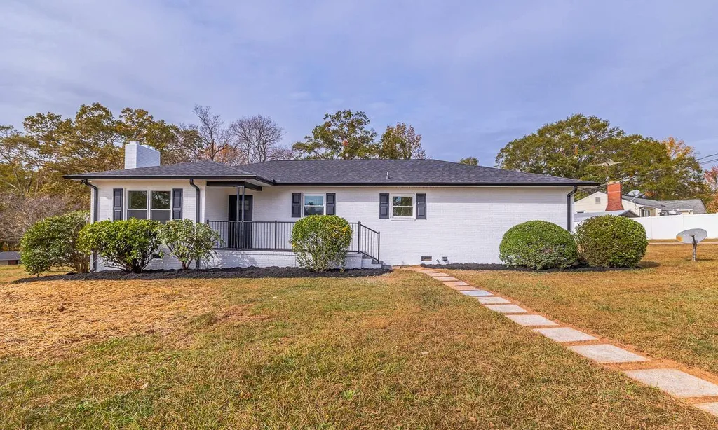 111 Tanglewood Drive