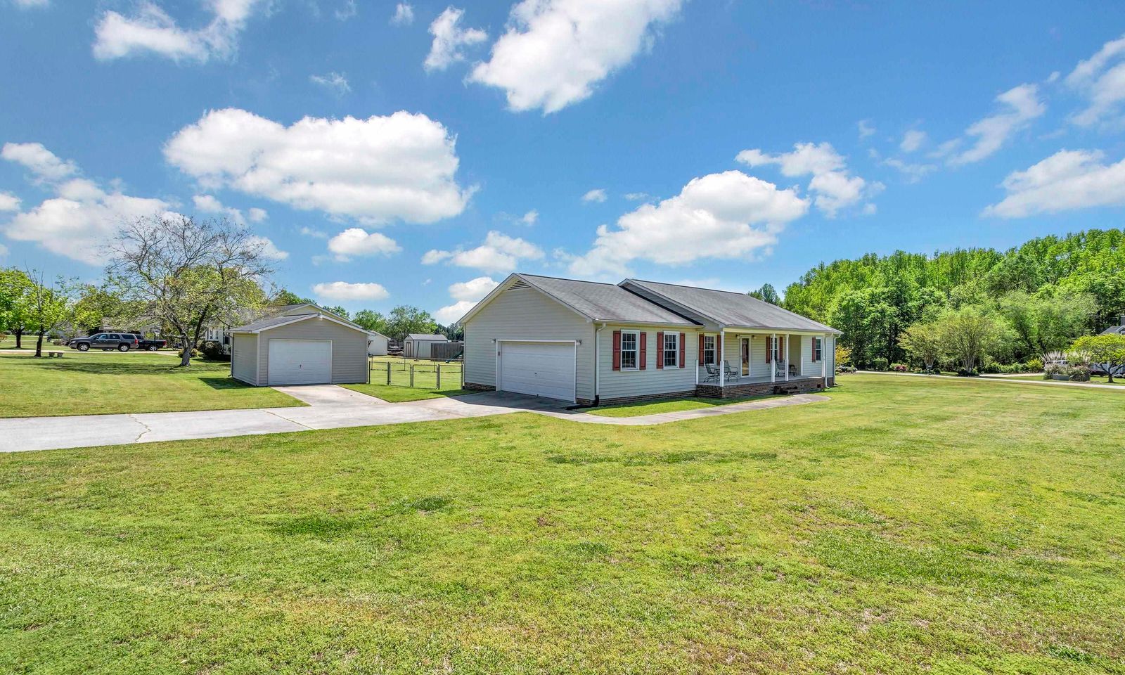 Property image 2 at 131 Cottonwood Street, Williamston, SC 29697