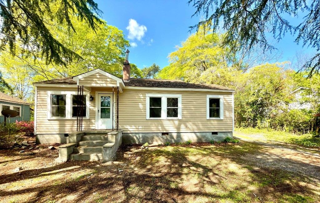 Main image of property at 622 Martha Drive, Anderson, SC 29624