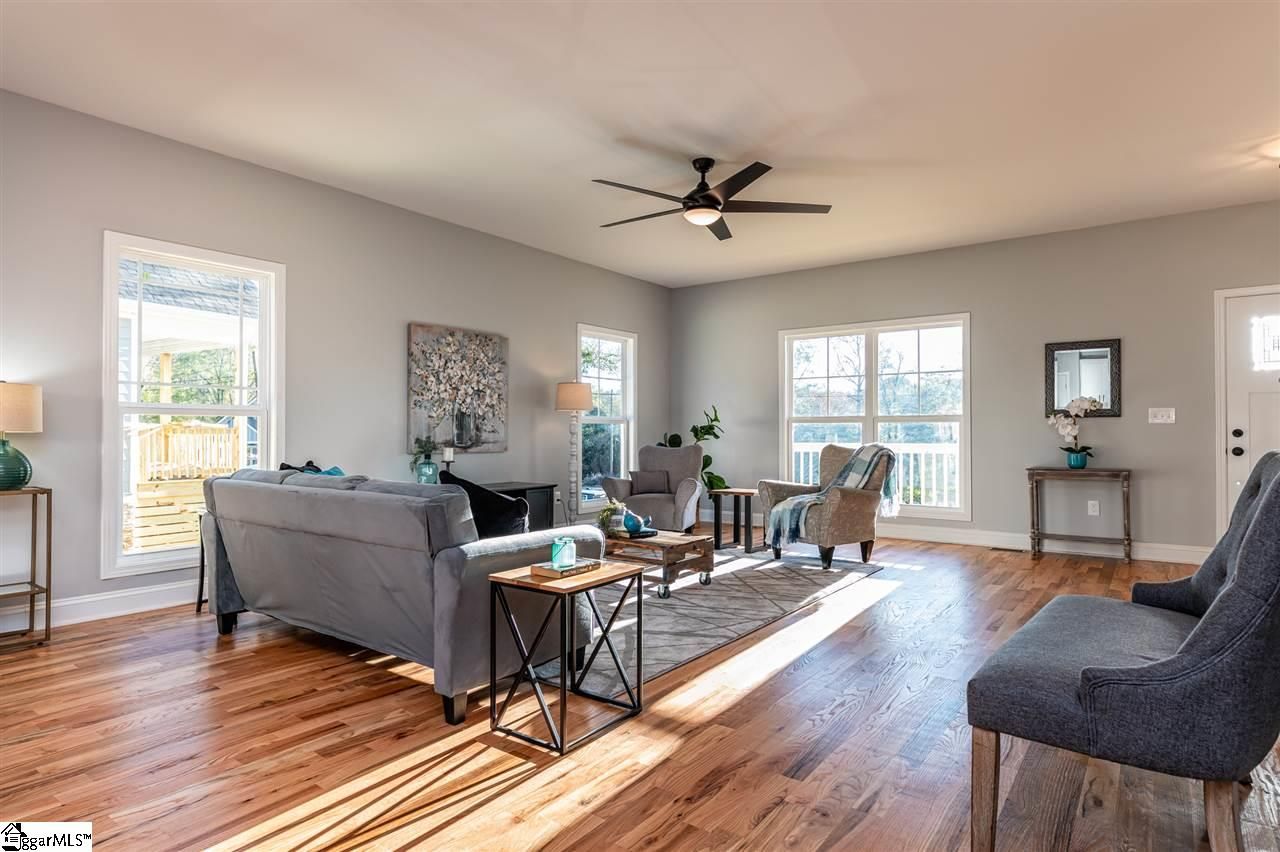 Property image 5 at 111 Chestnut Street, Greenville, SC 29605