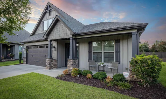52 Vinton Court
