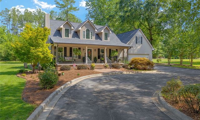 300 Horseshoe Drive