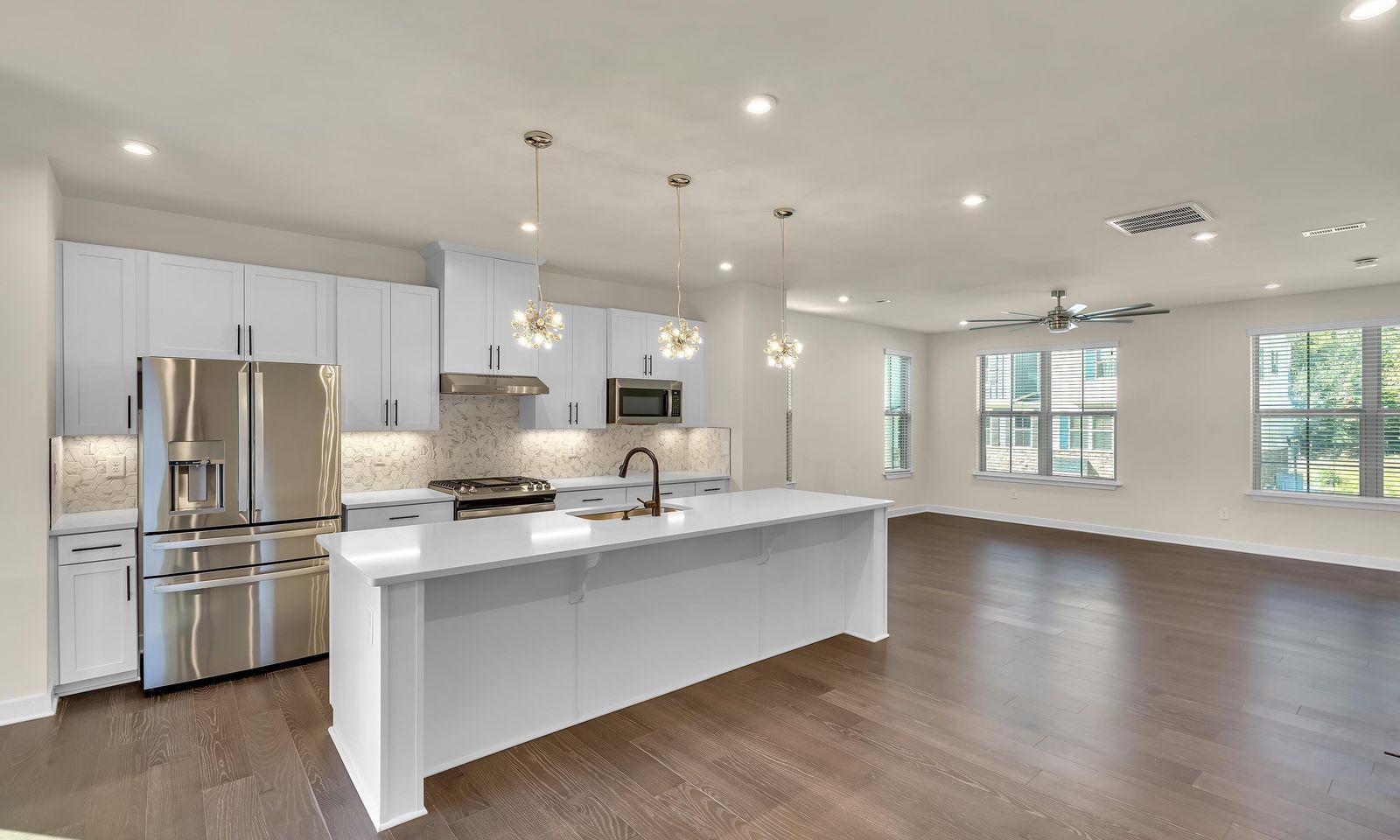 Property image 3 at 25 Questover Drive, Greenville, SC 29607