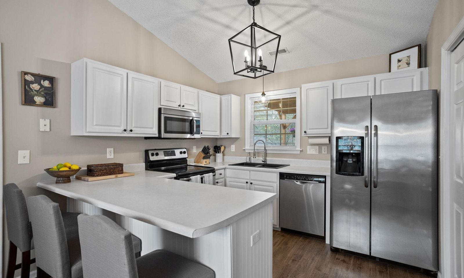 Property image 2 at 403 Pheasant Ridge Drive, Taylors, SC 29687