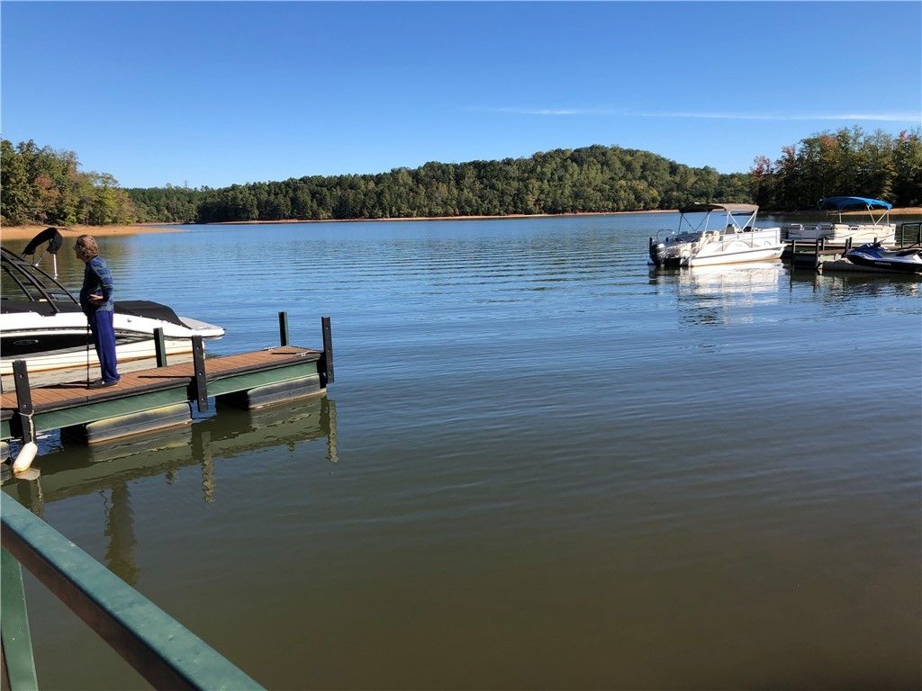 Property image 4 at 231 Kings Pointe Drive, Seneca, SC 29678