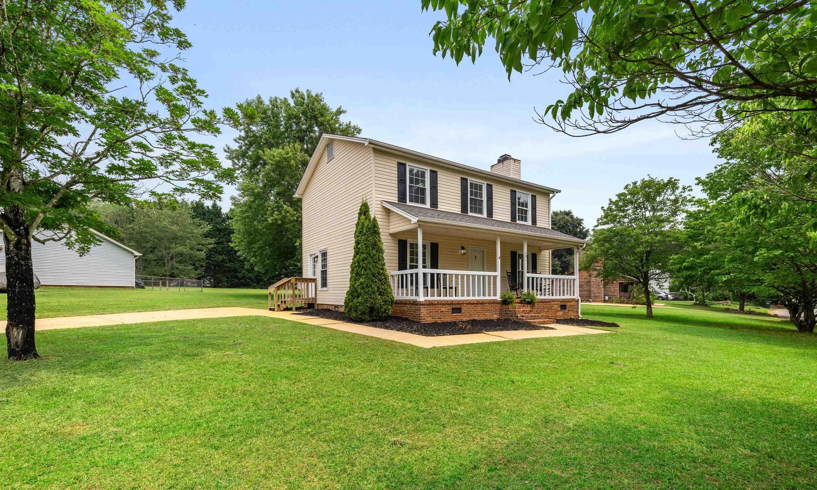 Property image 1 at 201 Laurel Tree Lane, Simpsonville, SC 29681
