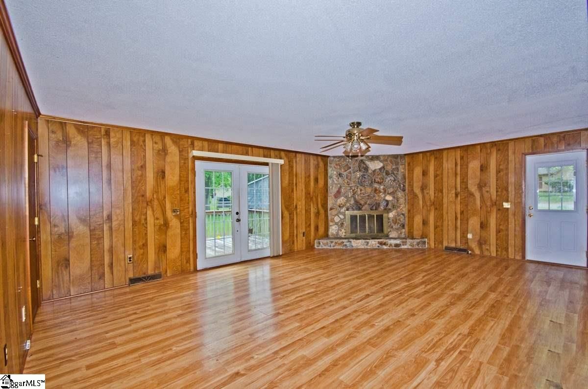 Property image 3 at 114 Ment Drive, Simpsonville, SC 29680