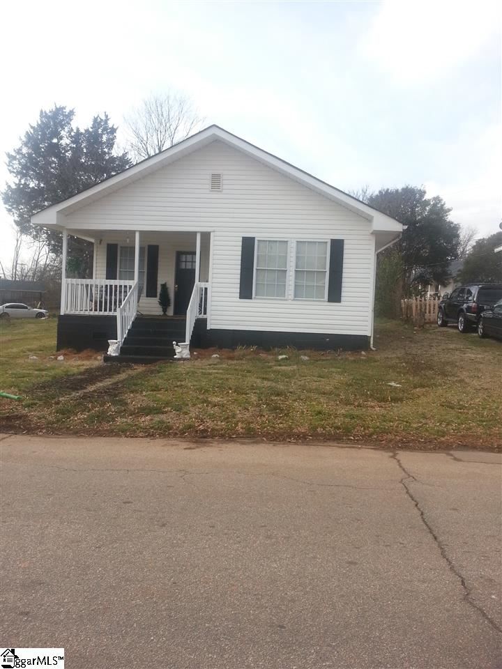 Main image of property at 11 Hammett Street Extension, Greenville, SC 29609