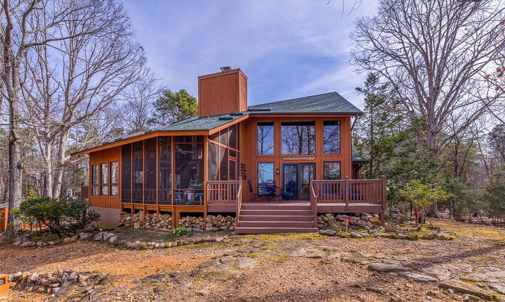 420 Peninsula Drive