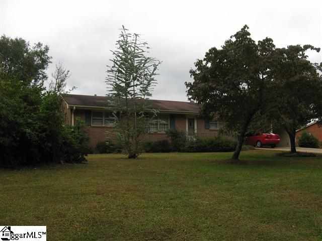 Property image 1 at 207 Iris Drive, Easley, SC 29642