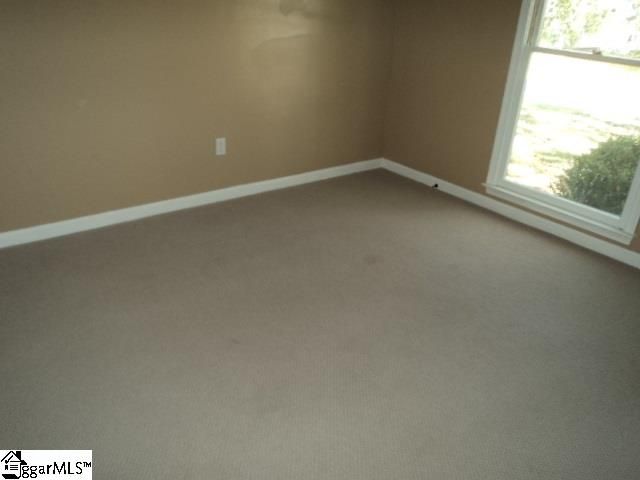 Property image 2 at 9 Poppy Meadow Lane, Simpsonville, SC 29681