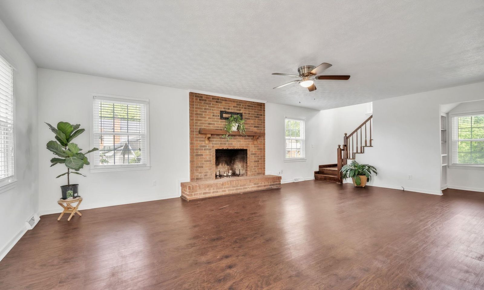 Property image 2 at 5 Huntley Castle Court, Taylors, SC 29687