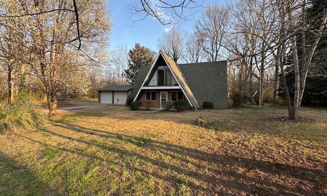 2 Brookwood Court