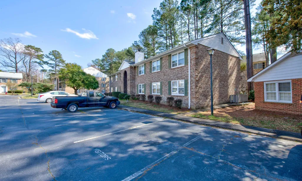 7602 Hunt Club Road G201