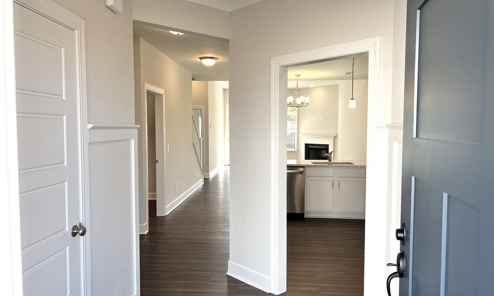 Property image 2 at 300 Hollenbeck Place, Greenville, SC 29607
