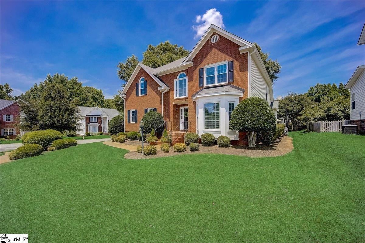 Property image 2 at 11 Bushberry Way, Greer, SC 29650