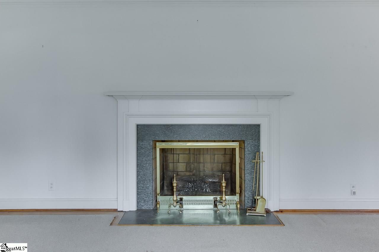 Property image 4 at 112 Birchwood Drive, Greenville, SC 29605