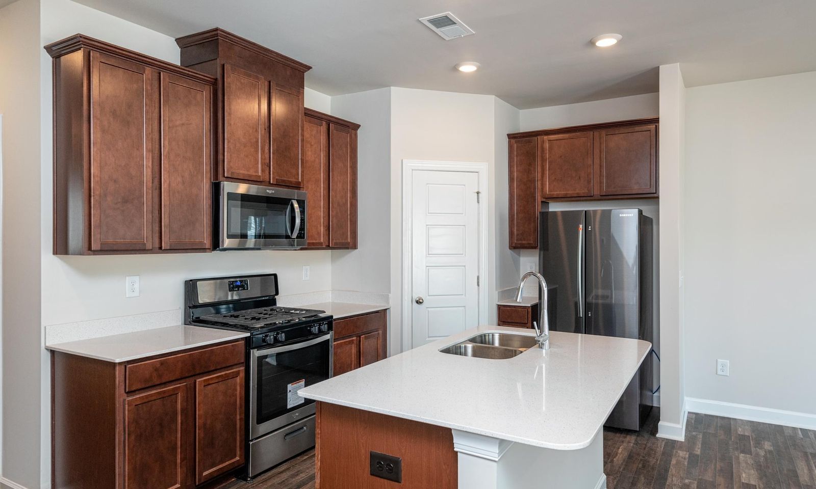 Property image 5 at 302 Matheson Road, Greenville, SC 29617