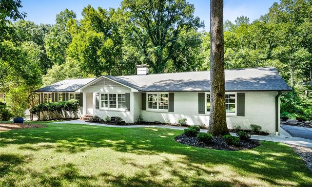 321 Woodland Way