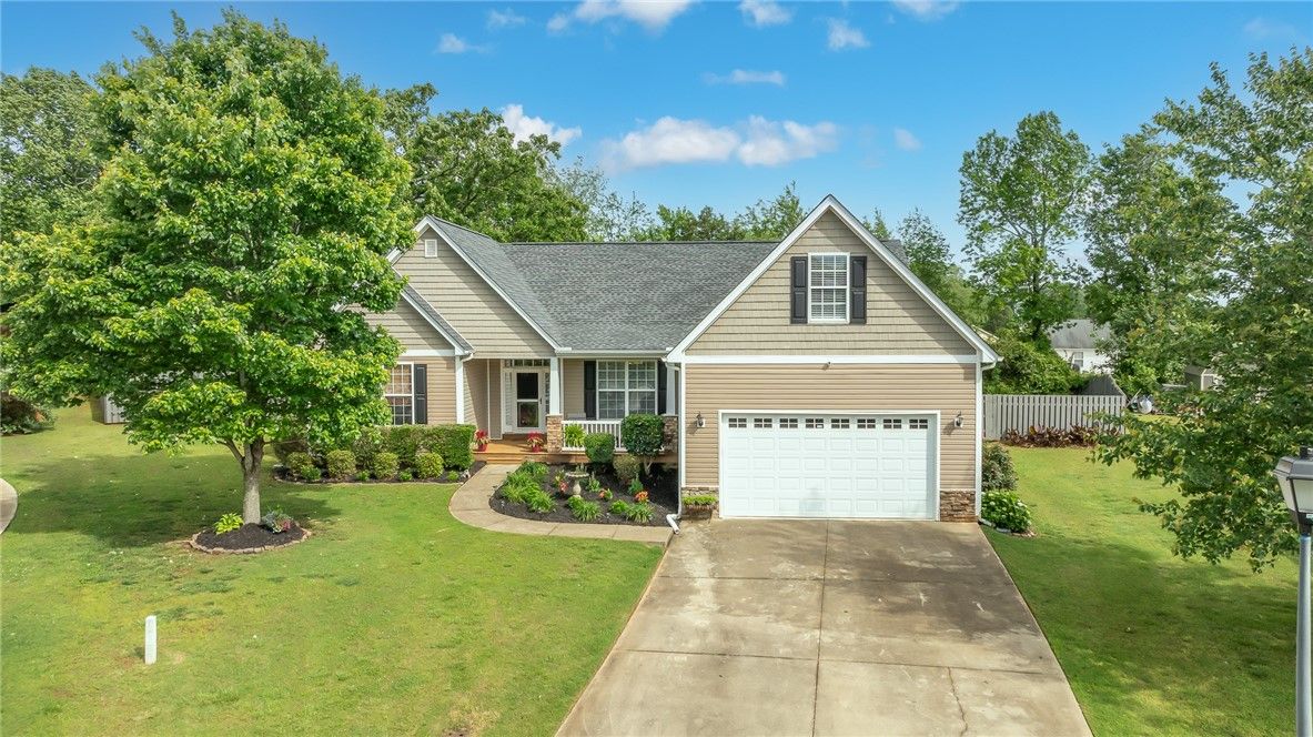 Property image 1 at 406 Eckley Court, Greer, SC 29651