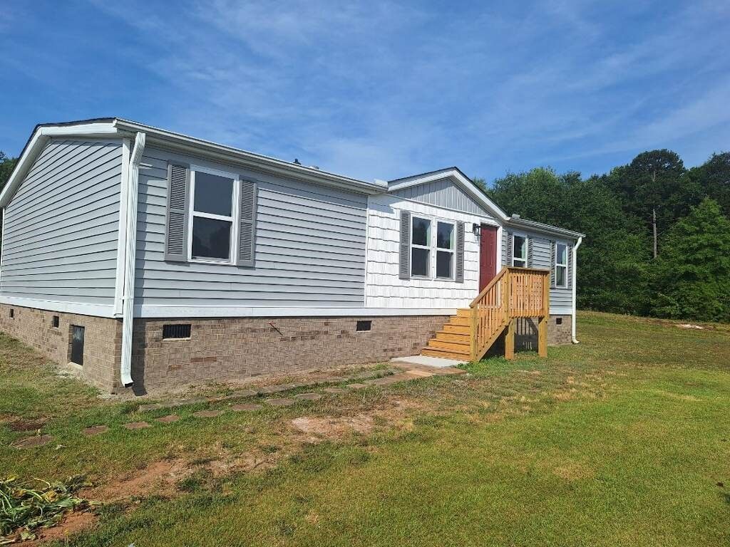 Property image 2 at 113 Viewmont Drive, Fair Play, SC 29643
