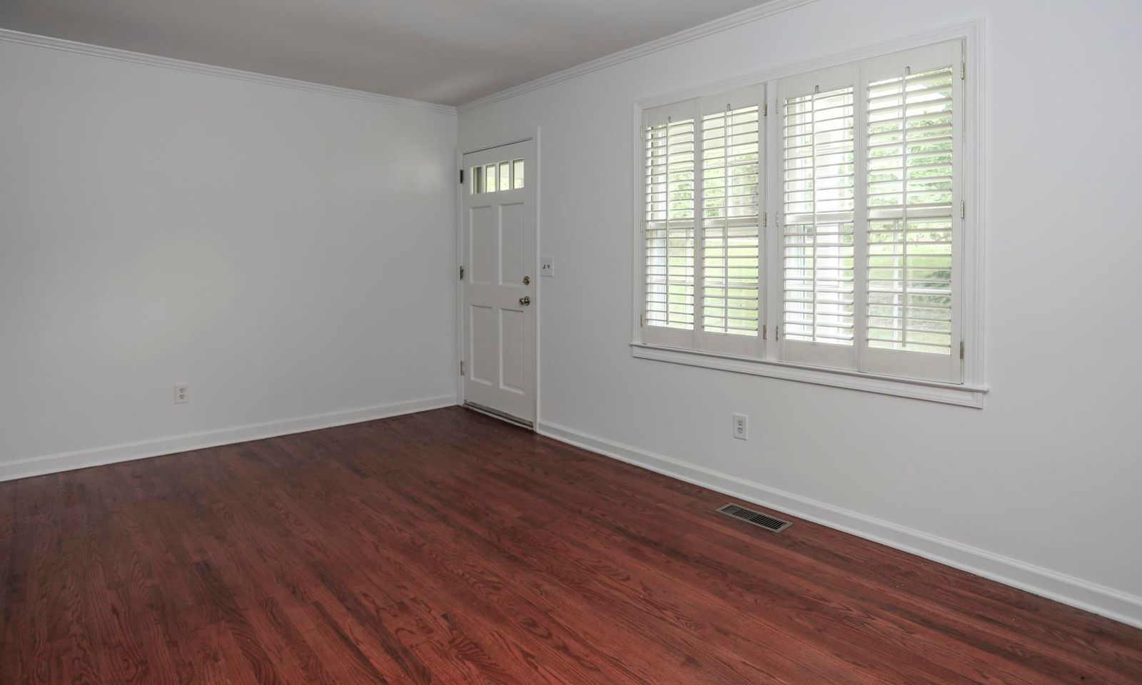 Property image 5 at 10 Trent Drive, Taylors, SC 29687