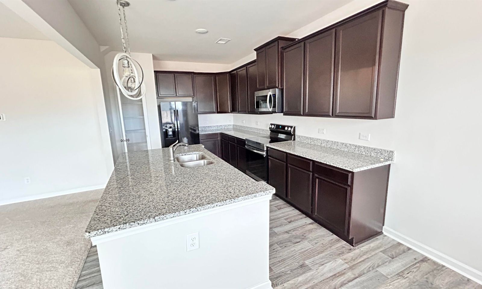 Property image 3 at 16 Corsica Court, Simpsonville, SC 29681