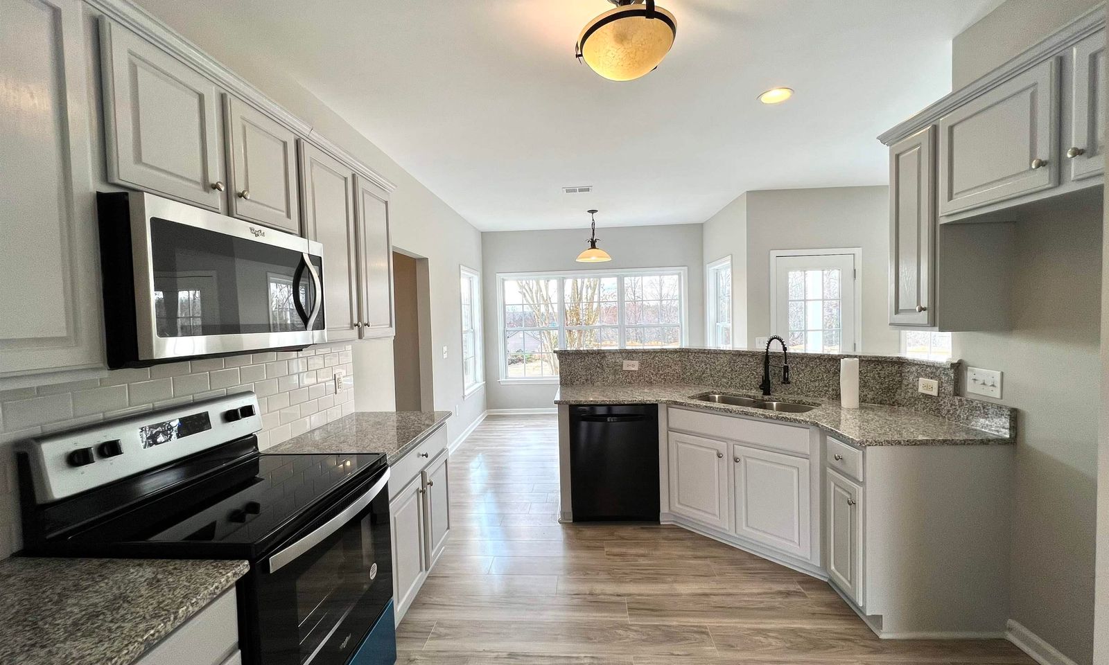 Property image 4 at 407 Saybrook Court, Spartanburg, SC 29301