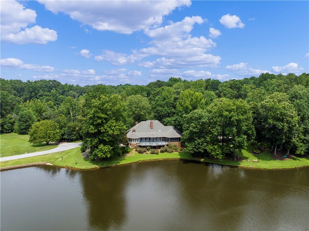 Property image 2 at 116 Tall Pines Trail, Greenwood, SC 29646