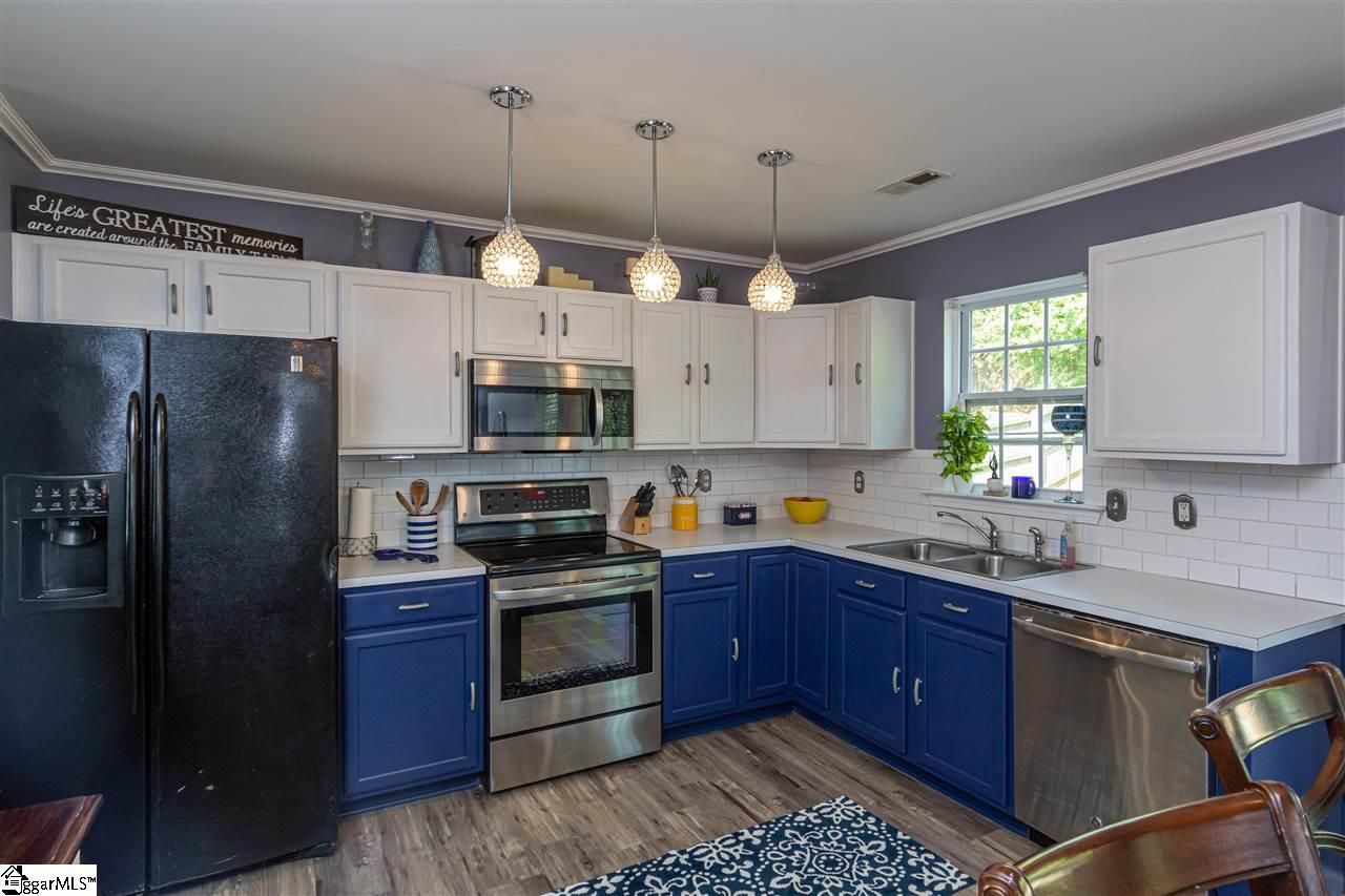 Property image 2 at 209 Montauk Drive, Greenville, SC 29607