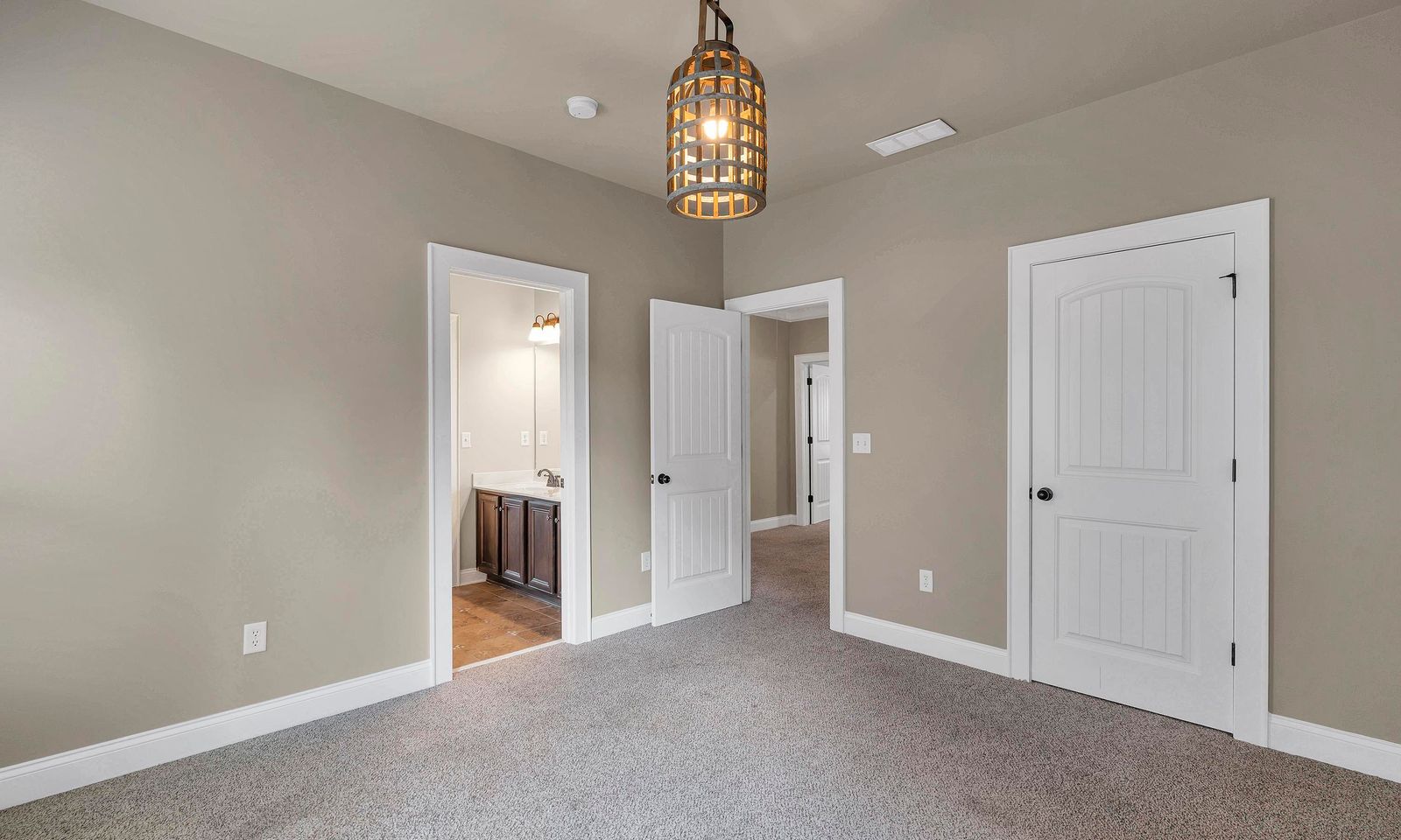 Property image 4 at 130 Keowee Avenue, Greenville, SC 29605