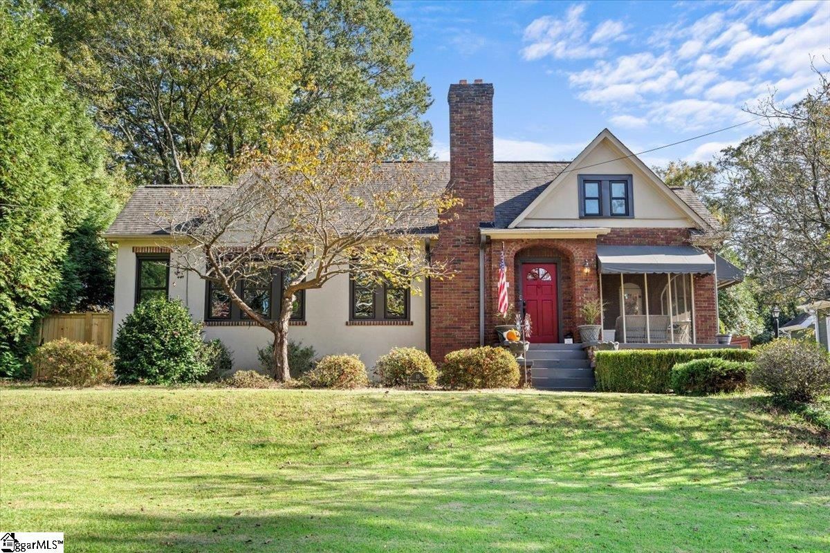 Main image of property at 13 Augusta Court, Greenville, SC 29605