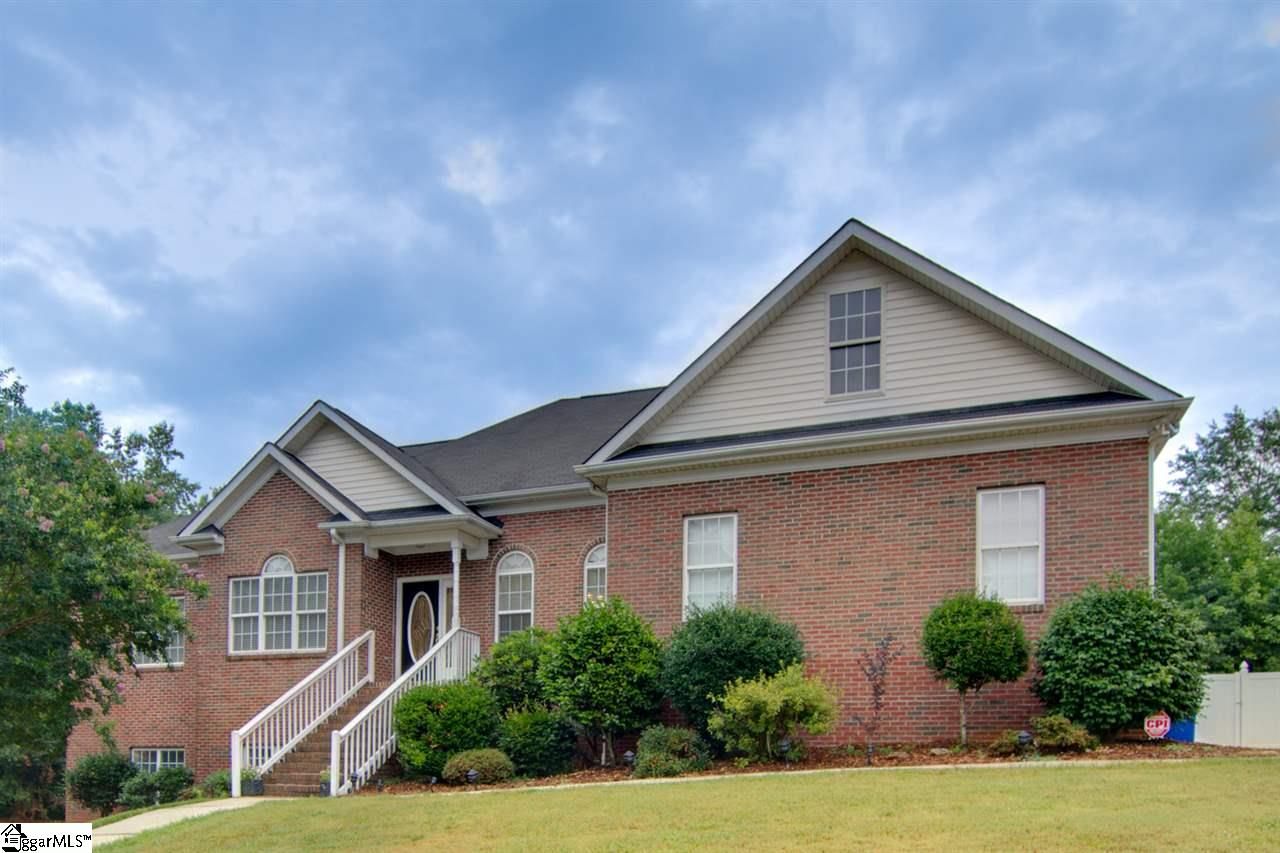 Property image 1 at 22 Yolon Way, Simpsonville, SC 29680