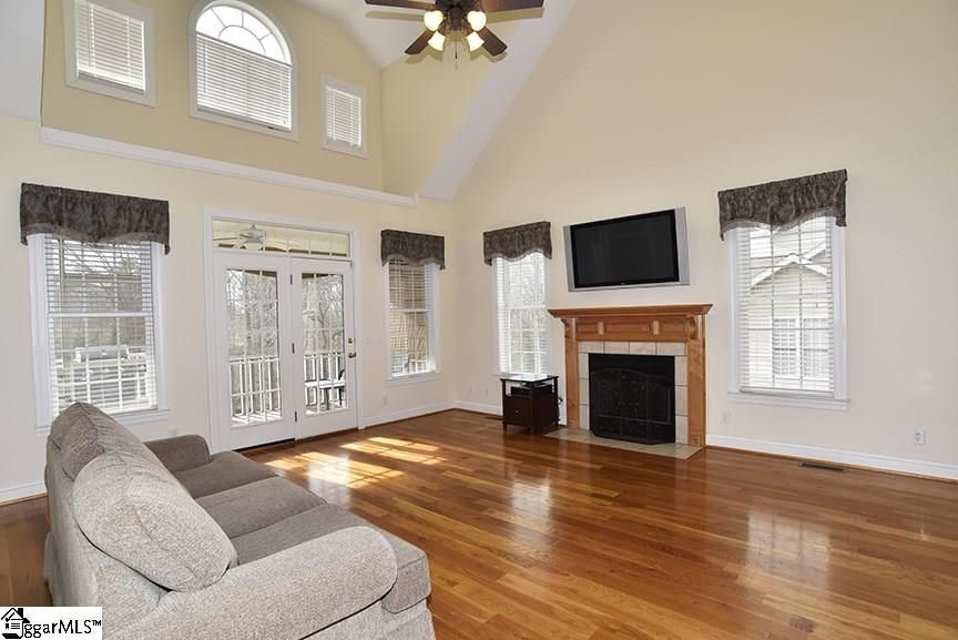Property image 3 at 1 Cunningham Point Court, Greer, SC 29651