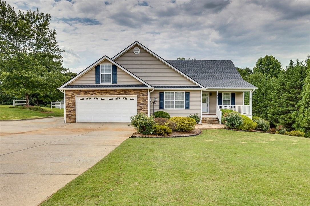 Property image 2 at 861 Old Pendleton Road, Liberty, SC 29657