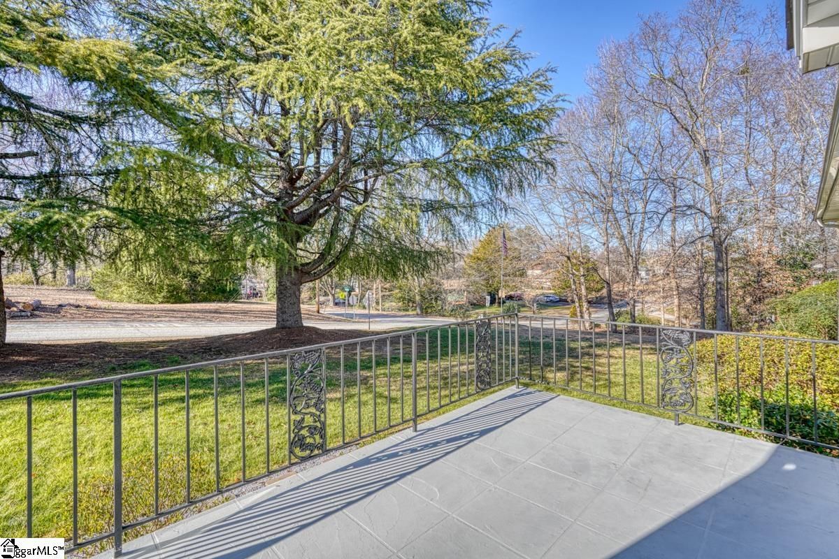 Property image 2 at 601 Bear Drive, Greenville, SC 29601