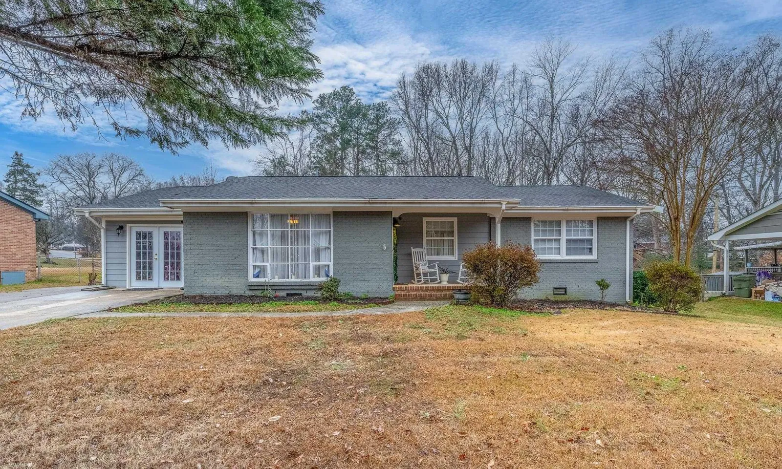 Montclaire, Mauldin Community