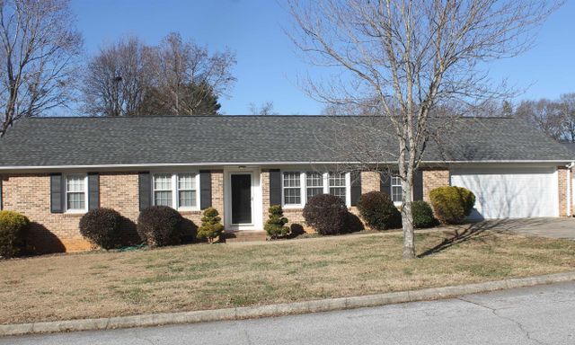 7 Blackenridge Drive